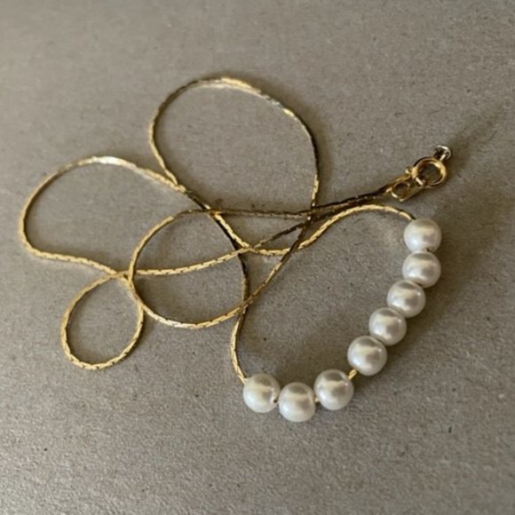 Beautiful Free-Floating Pearls on an 80"s Gold Electroplated 24" Chain, Classic - Picture 3 of 5